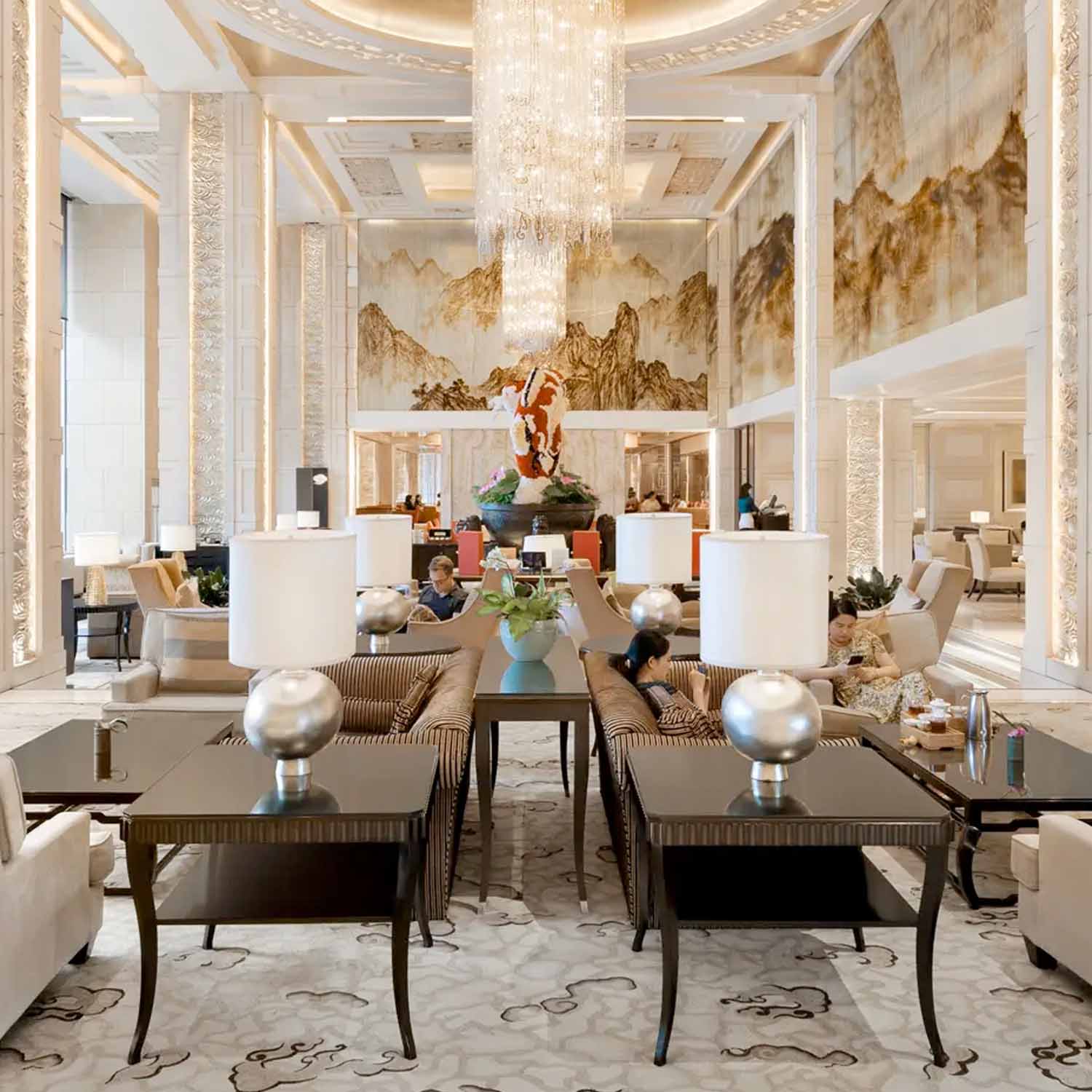 Shangri-La — The Luxury Circle gallery 6