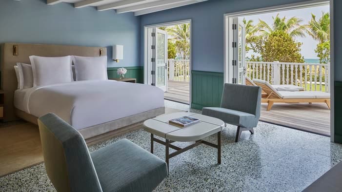 Four Seasons Hotel at The Surf Club