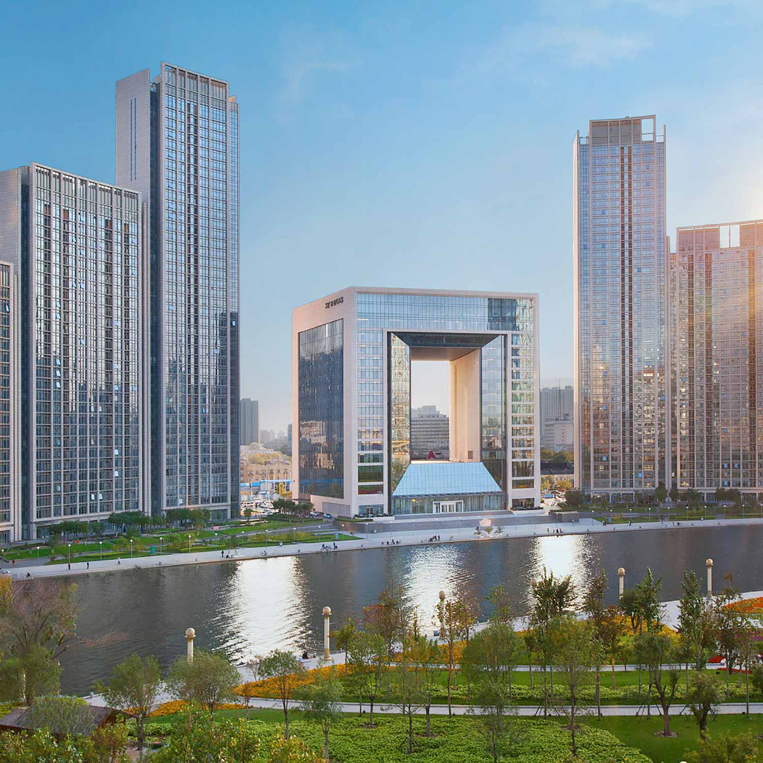 Marriott International — Stars & Luminous gallery 5